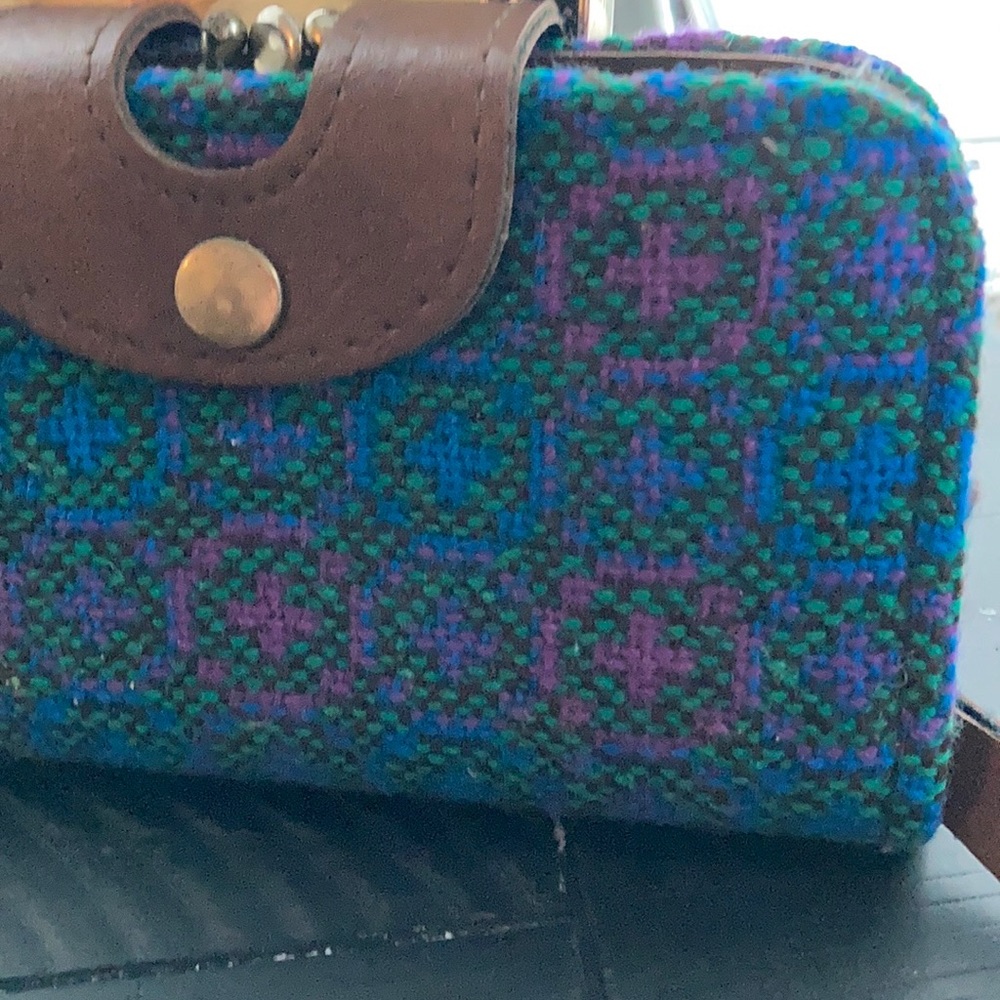 Adorable vintage wallet with key chain wallet - Picture 2 of 10